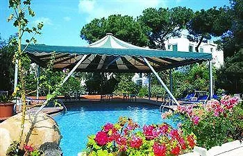 Isola Hotell