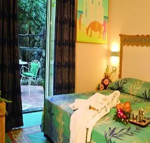 Isola Hotell 4*